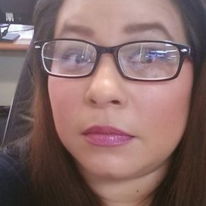 Meet your Posher, Ana